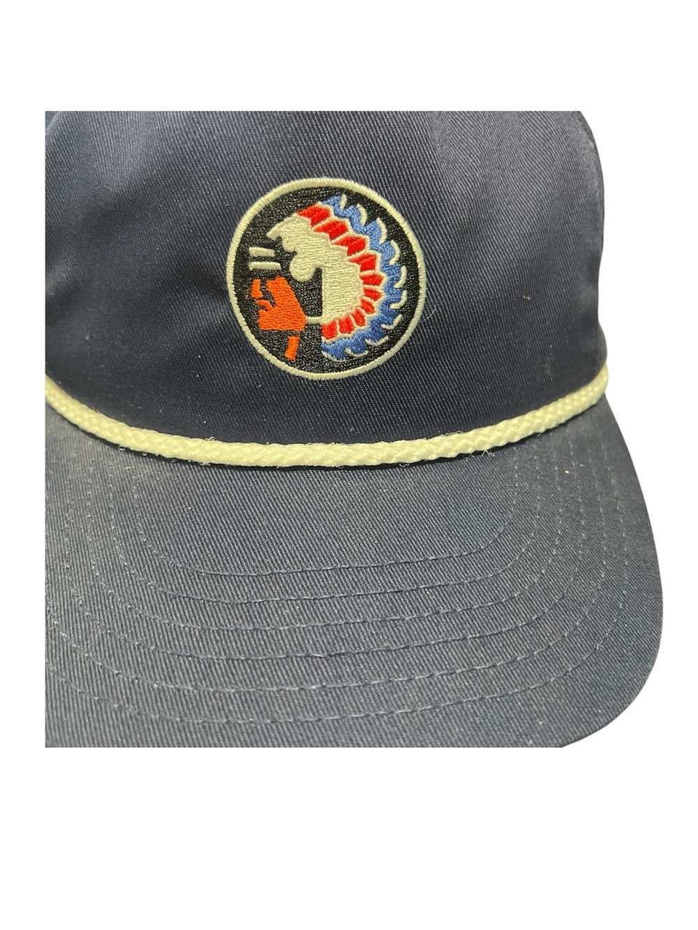 Vtg navy blue rope hat with circular embroidered Native American patch - Picture 6 of 8